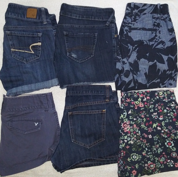 Shorts - Picture 3 of 4